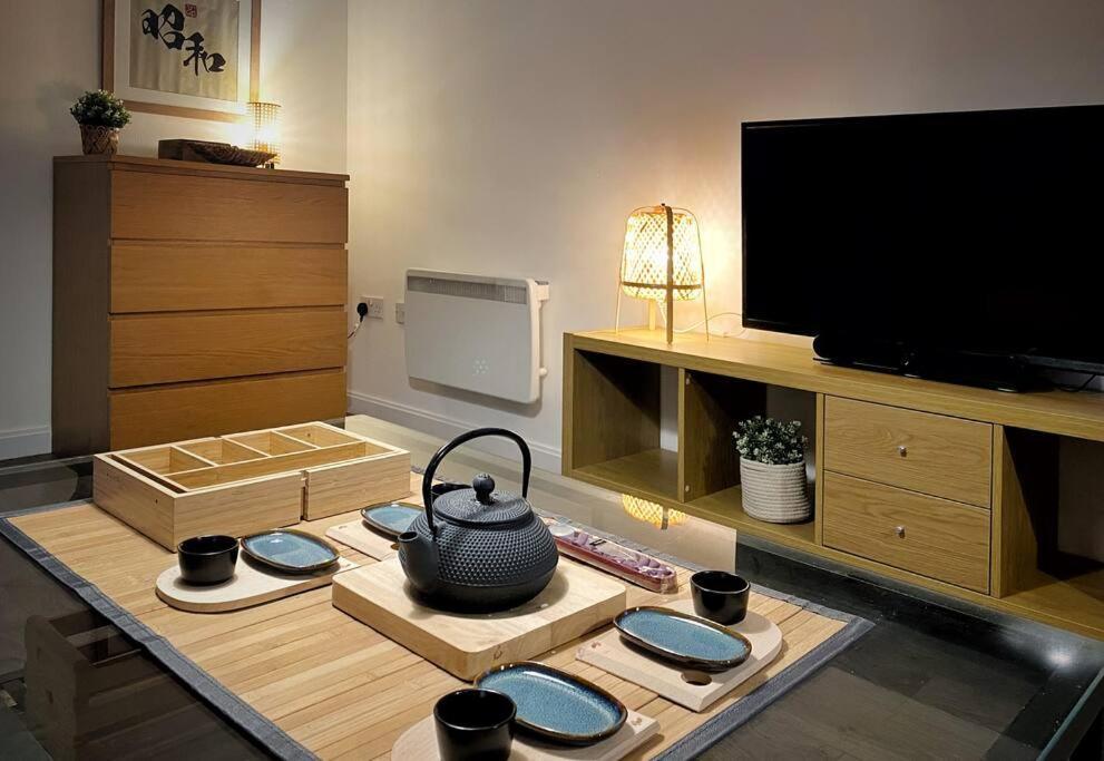 Japanese Style Muji Two-Bedroom Apt Swansea Exterior photo